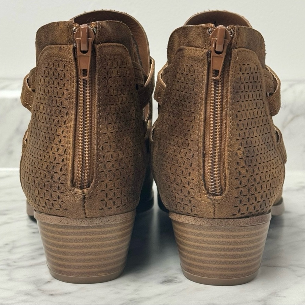 Fergalicious Erikka Boots - Size 9.5 M - Picture 6 of 10